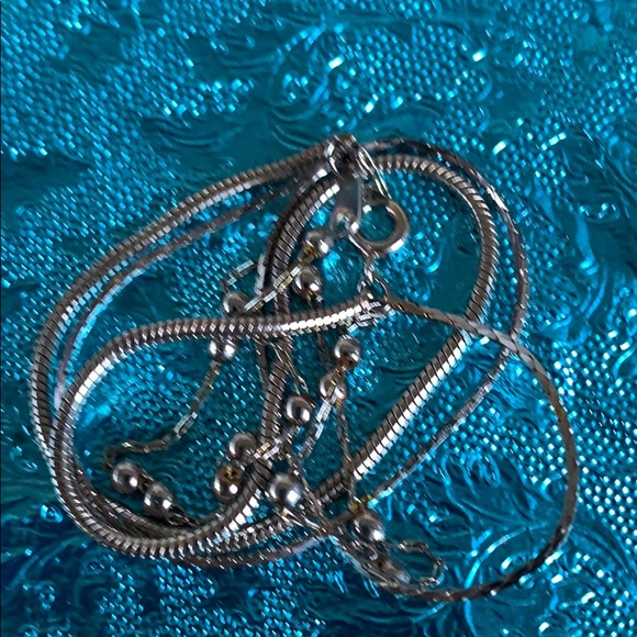 Claire’s bracelet, triple layered chain linked - Picture 9 of 9